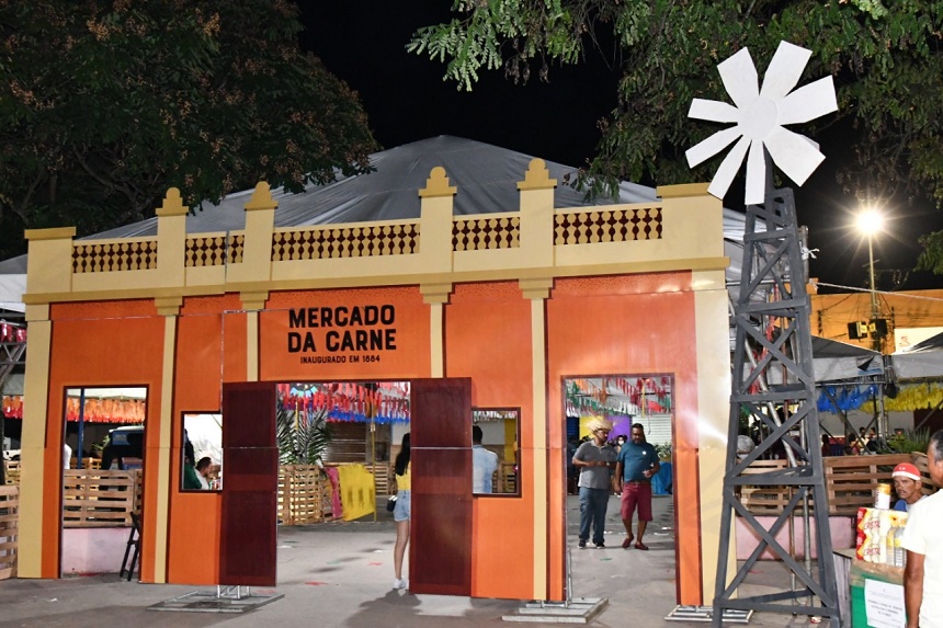 Forró, arrasta pé e muita alegria marcaram a abertura do São João no Mercado do Artesão