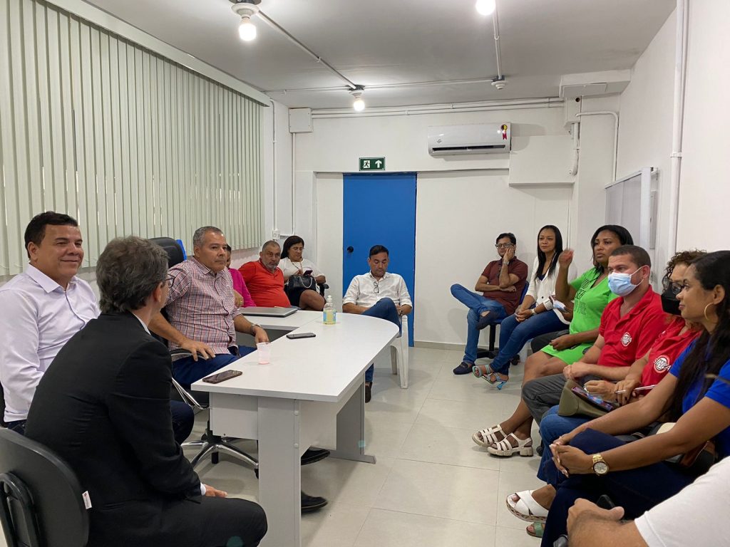 Em reunião com sindicatos, gestão municipal apresenta soluções para o Vale-Transporte e Vale-Alimentação dos servidores municipais