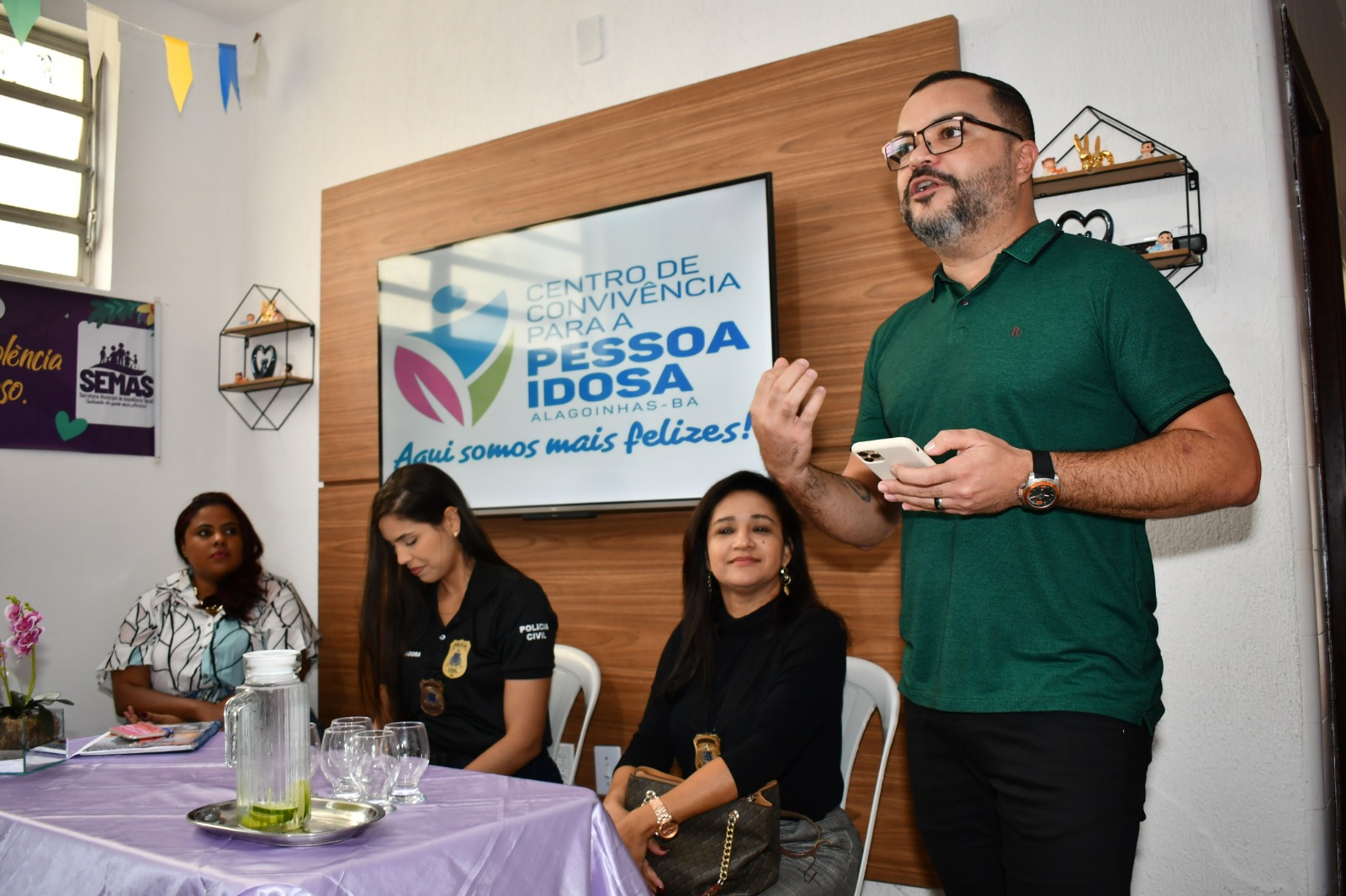 Junho Violeta: Prefeitura de Alagoinhas debate Violência contra a Pessoa Idosa