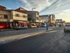 Leia mais sobre o artigo SMT libera estacionamento de veículos no canteiro central da Av. Lourival Batista